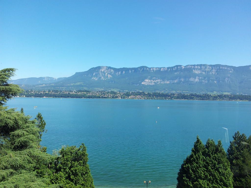 Hotel Ombremont Jean-Pierre Jacob Le Bourget-du-Lac Exteriör bild